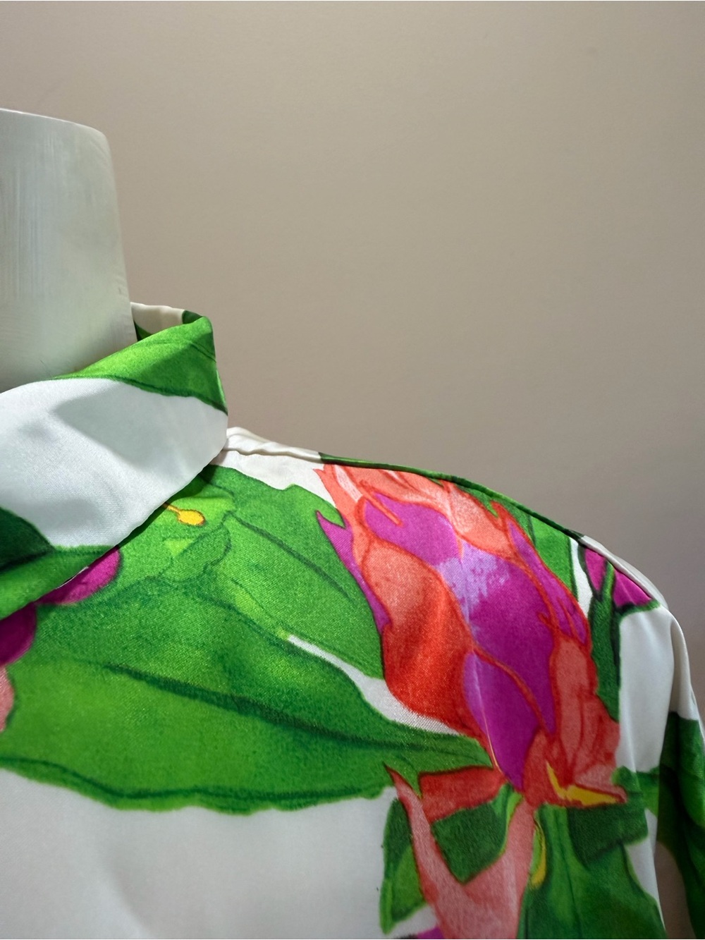 Zara Floral Button-Up Blouse in White with Pink & Green Print - Picture 2 of 6
